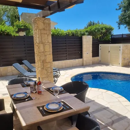 빌라 Nausicaa Private Pool & Hot Tub, Aphrodite Hills Golf *