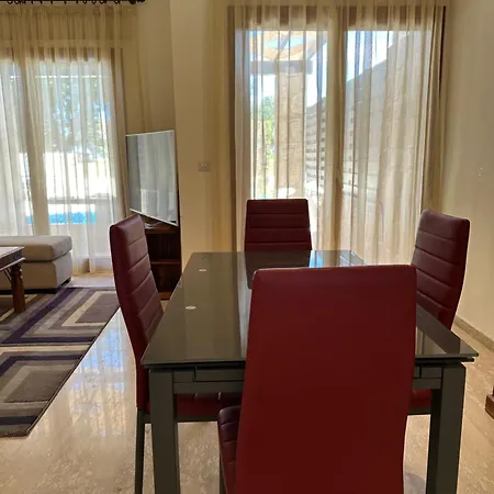 Nausicaa Private Pool & Hot Tub, Aphrodite Hills Golf *