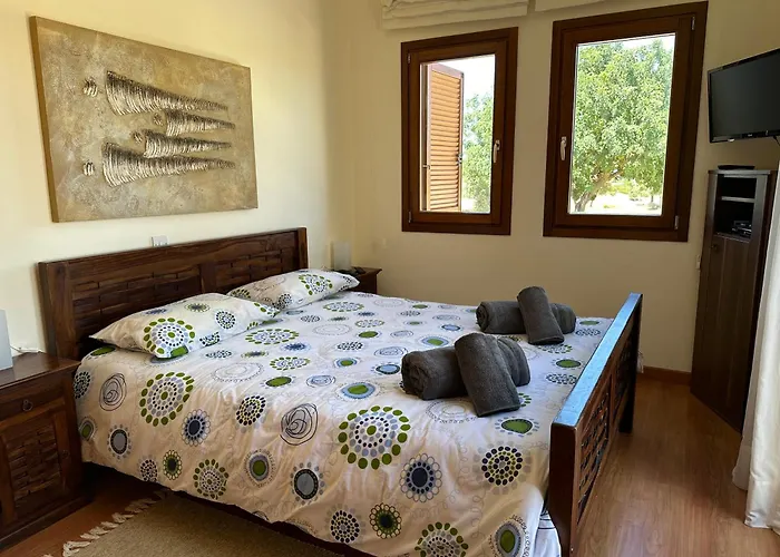 Nausicaa Private Pool & Hot Tub, Aphrodite Hills Golf Kouklia