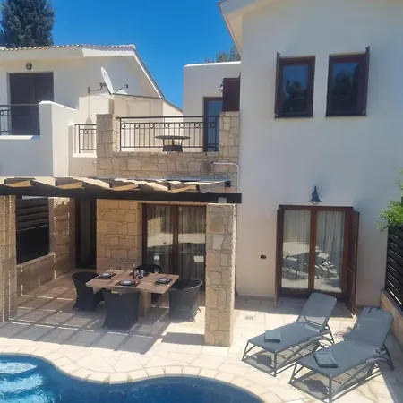 Villa Nausicaa Private Pool & Hot Tub, Aphrodite Hills Golf Kúklia
