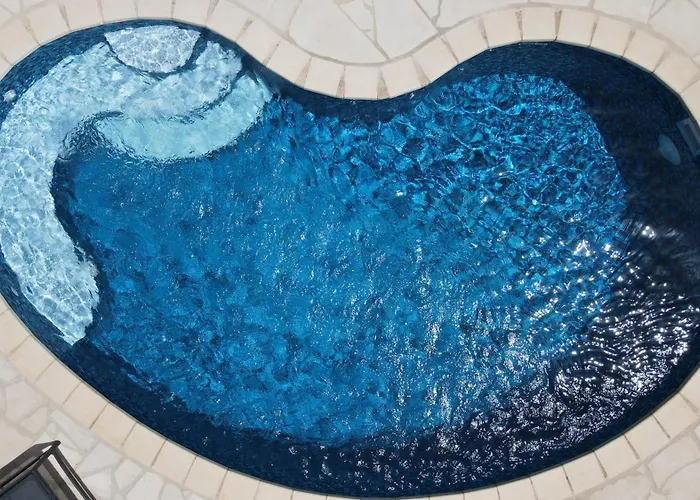 Villa Nausicaa Private Pool & Hot Tub, Aphrodite Hills Golf *