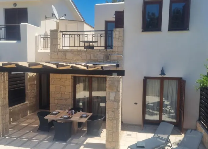 Villa Nausicaa Private Pool & Hot Tub, Aphrodite Hills Golf Kouklia